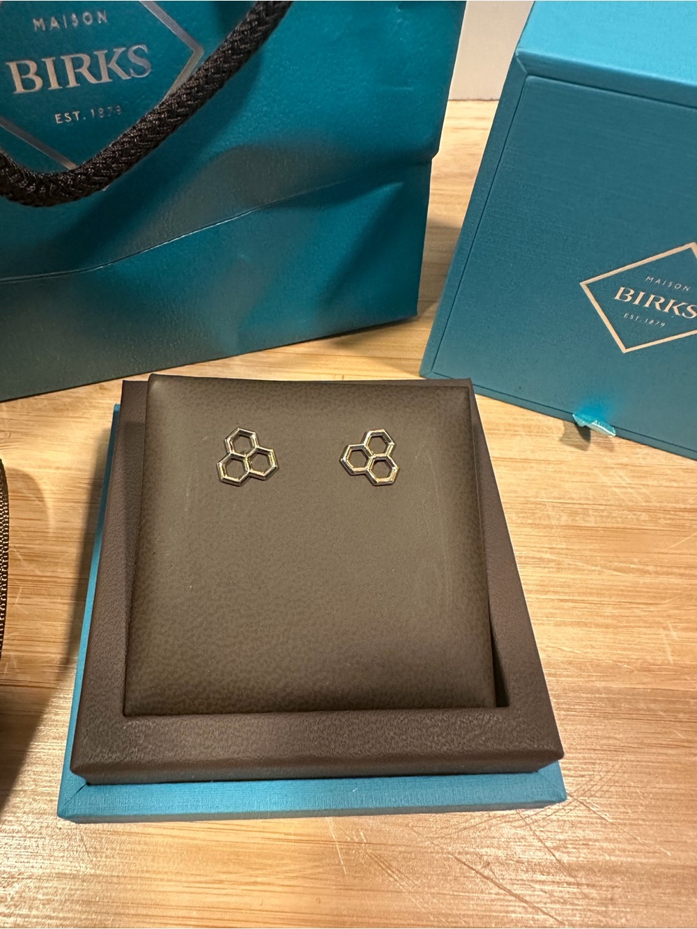 Birks Bee Chic Yellow Gold Hexagons Stud Earrings
